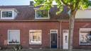 Dit huis moest minimaal twee ton opleveren (foto: Debbie Mels Lommers Makelaars)