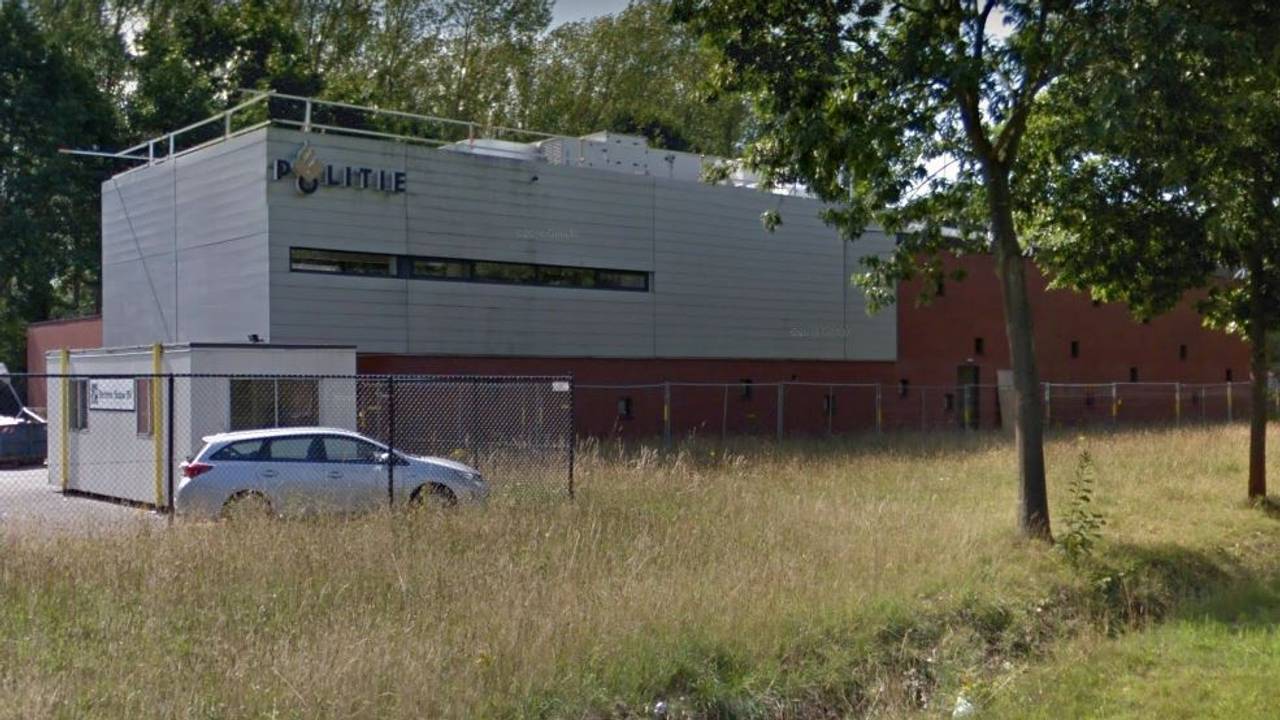 Het bureau aan de Karel Boddenweg (foto: Google Street View).