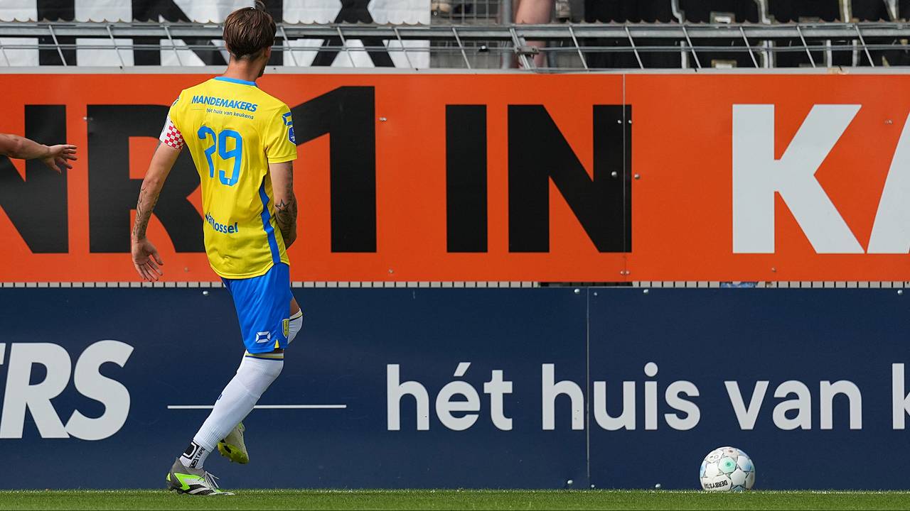 Michiel Kramer na een doelpunt. (foto: ANP).