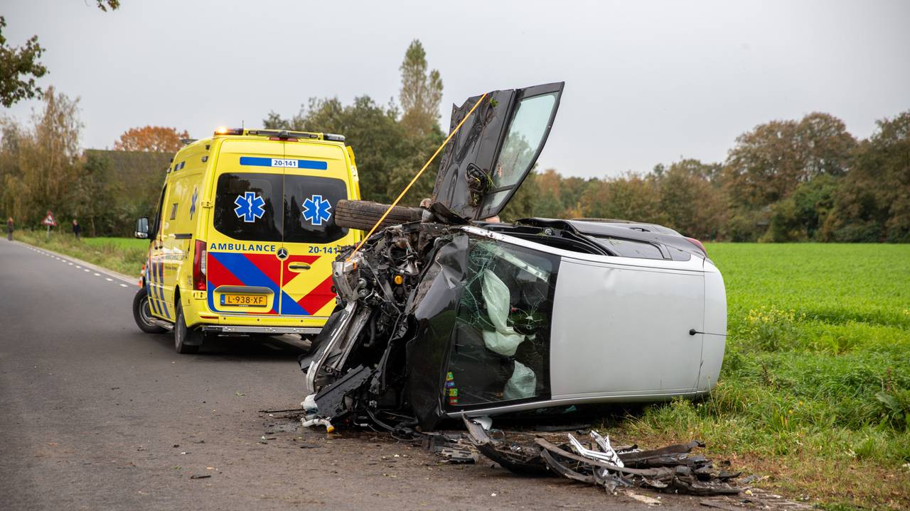 Onder meer een ambulance werd ingeschakeld (foto: Christian Traets/SQ Vision).