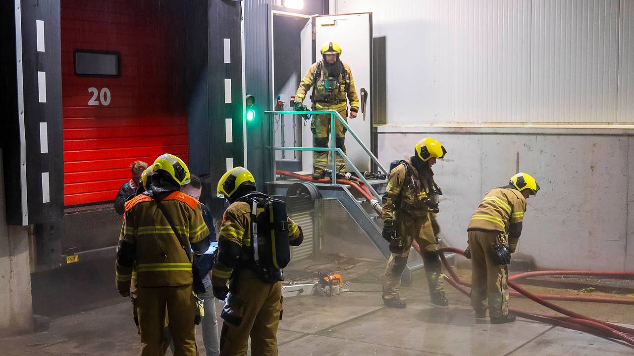 Er werden veel brandweerlieden ingezet (foto: Gabor Heeres/SQ Vision).