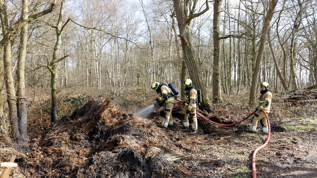 De gebluste stapel hooi (foto: Persbureau SK-Media/SQ Vision Mediaprodukties).