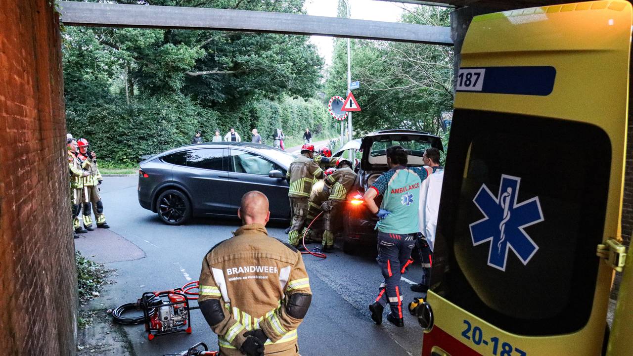 De bestuurder moest worden bevrijd (foto: Corrado Francke).