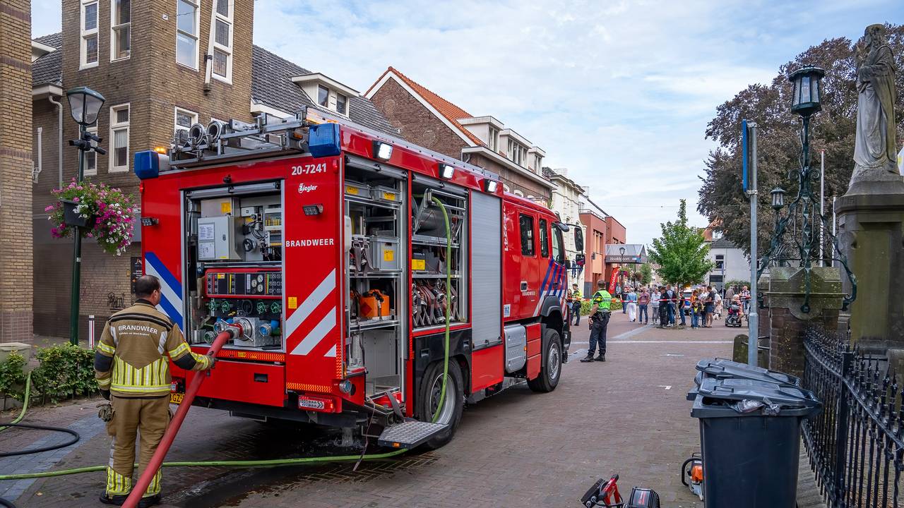 Een van de brandweerwagens die werden ingezet (foto: Iwan van Dun/SQ Vision).