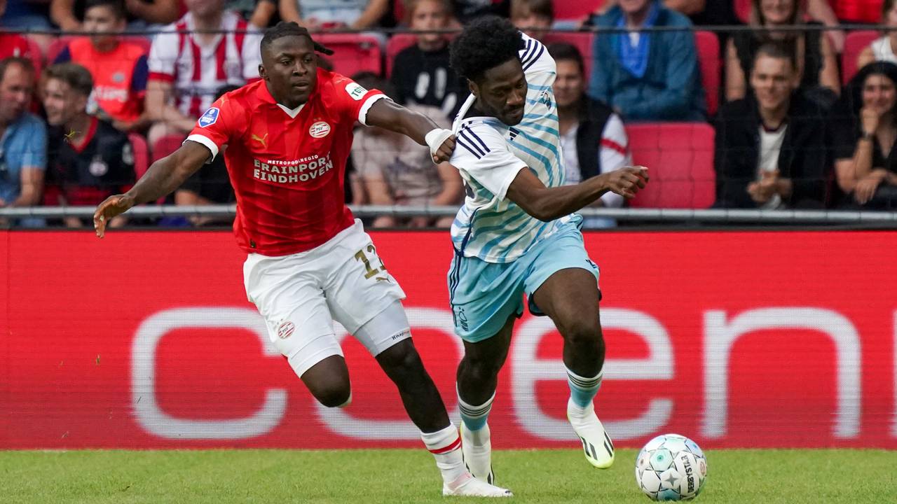 Johan Bakayoko maakte het enige doelpunt (foto: Orangepictures).