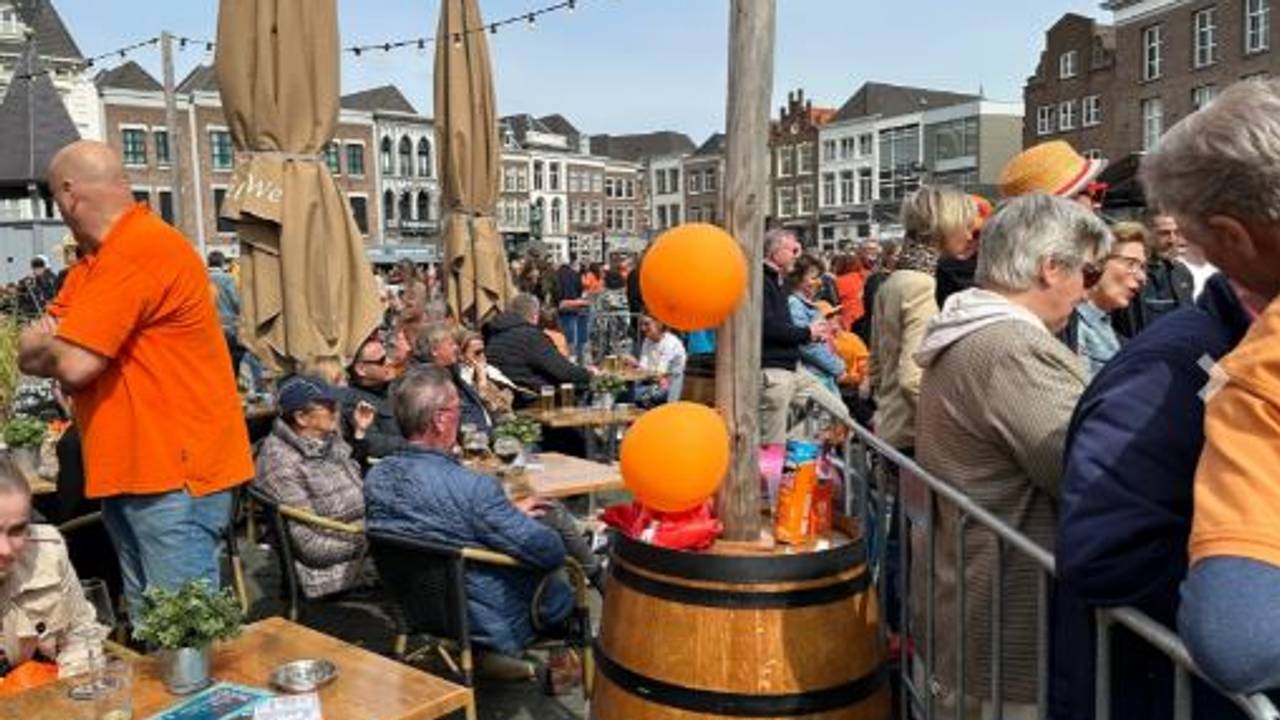 Volle terrassen in Den Bosch (Foto: Dtv)