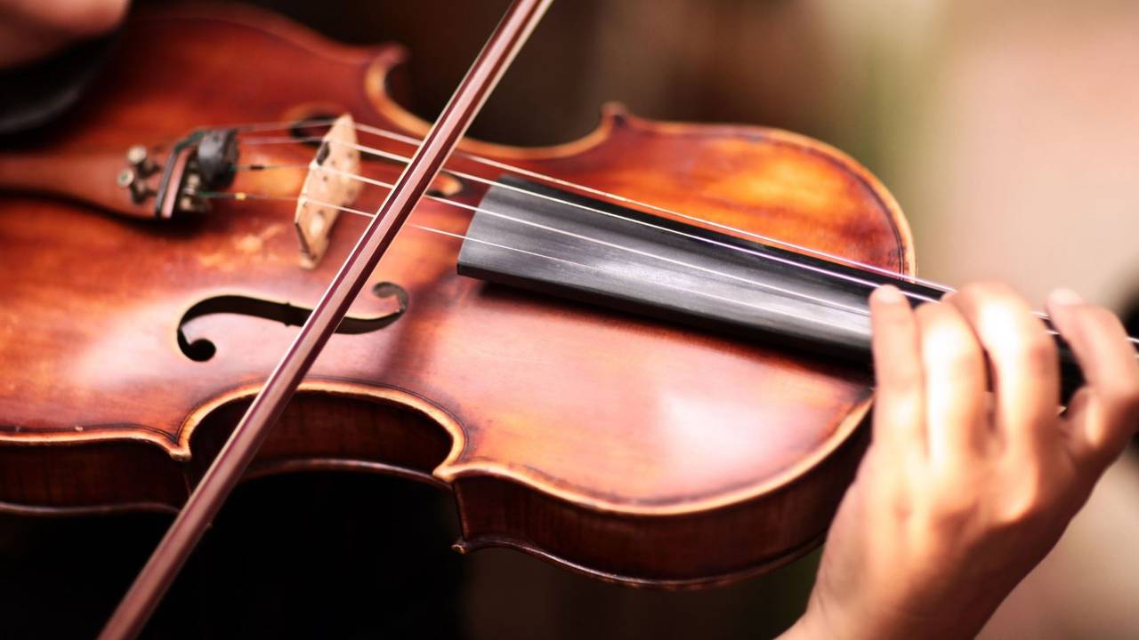 Een viool kan niet tegen hitte (foto: iStock).