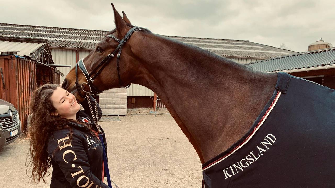 Evi en Hadifa (Foto: Evi Moes).