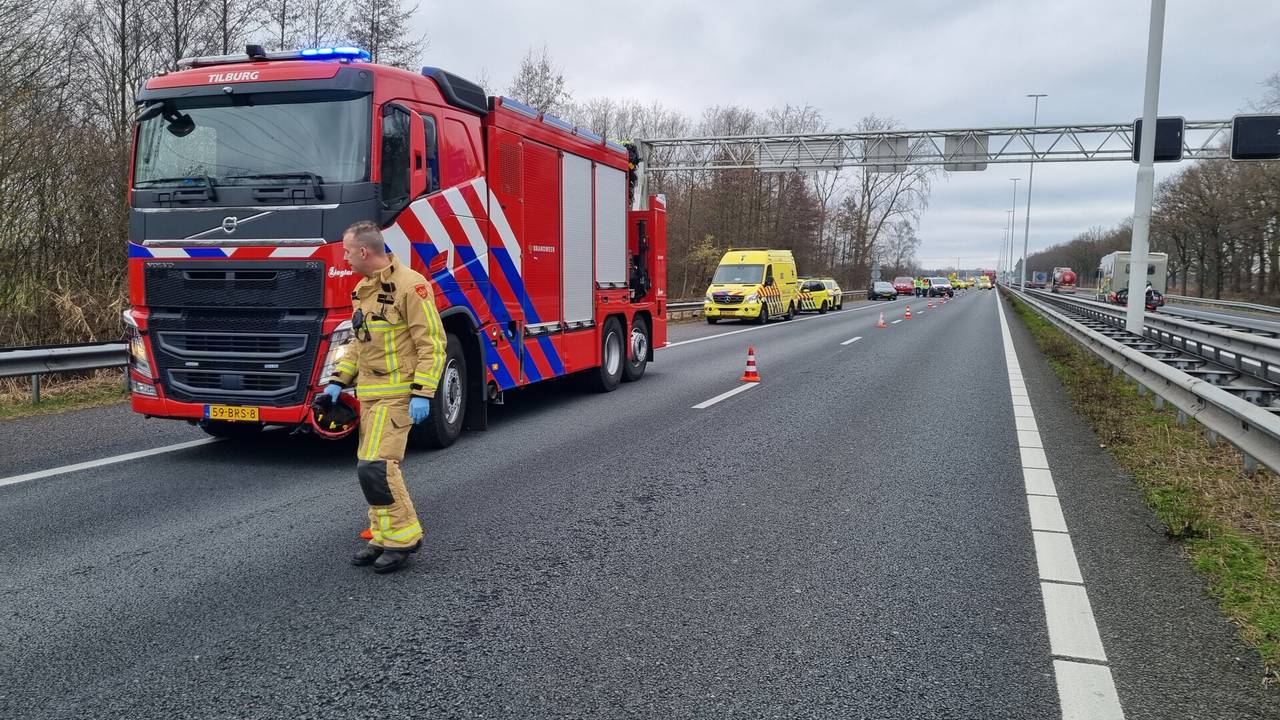 L’A58 en direction d’Eindhoven fermée toute la journée après qu’un camion a tué un homme