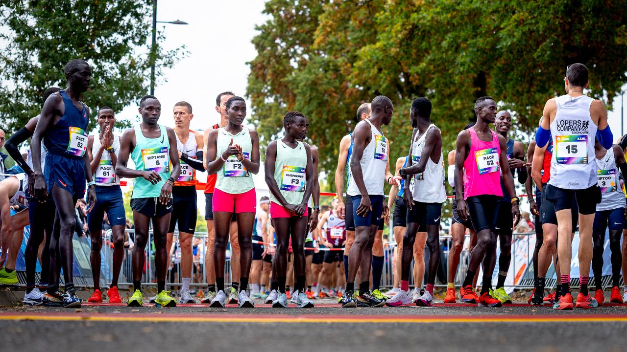 Lopers van de ASML Marathon Eindhoven (foto: Marcel van Dorst, Eye4images).