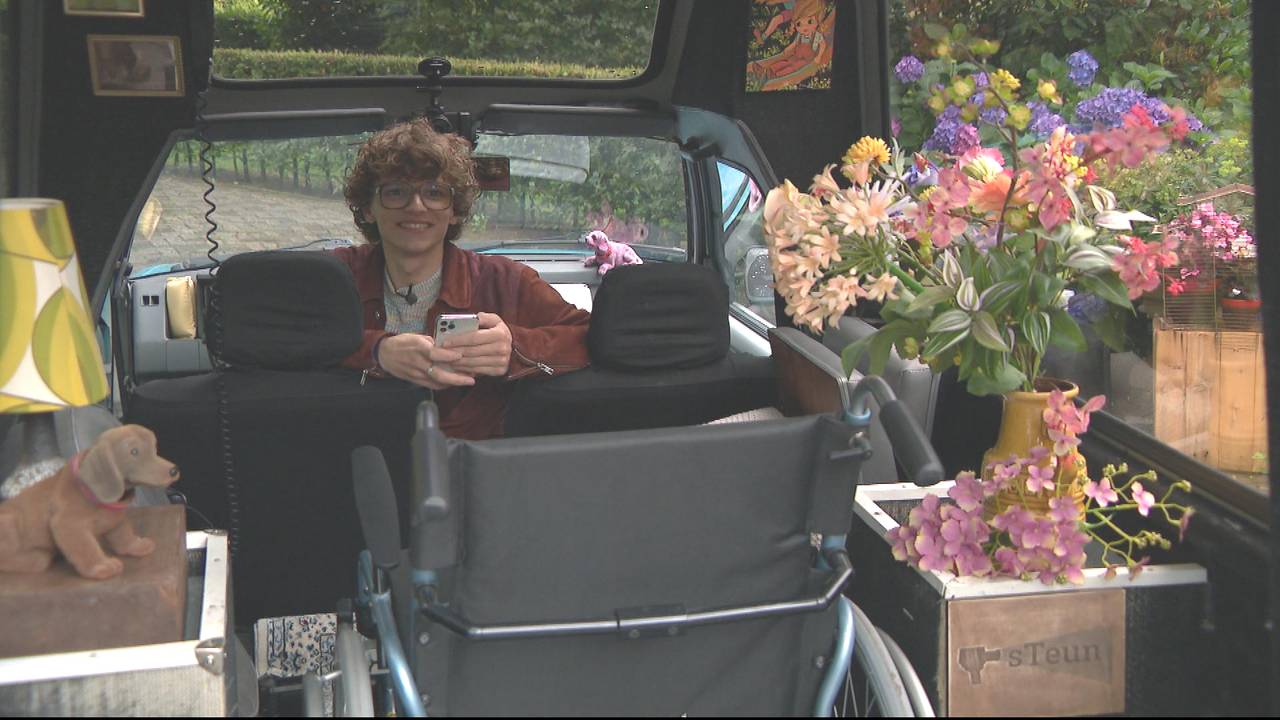 Teun in zijn Pauzemobiel.