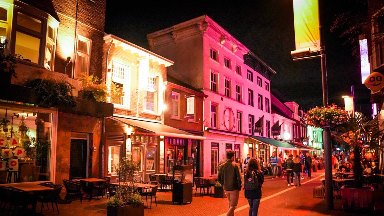 Het deel van het Stratumseind waar de steekpartij plaatsvond (foto: SQ Vision Mediaprodukties).