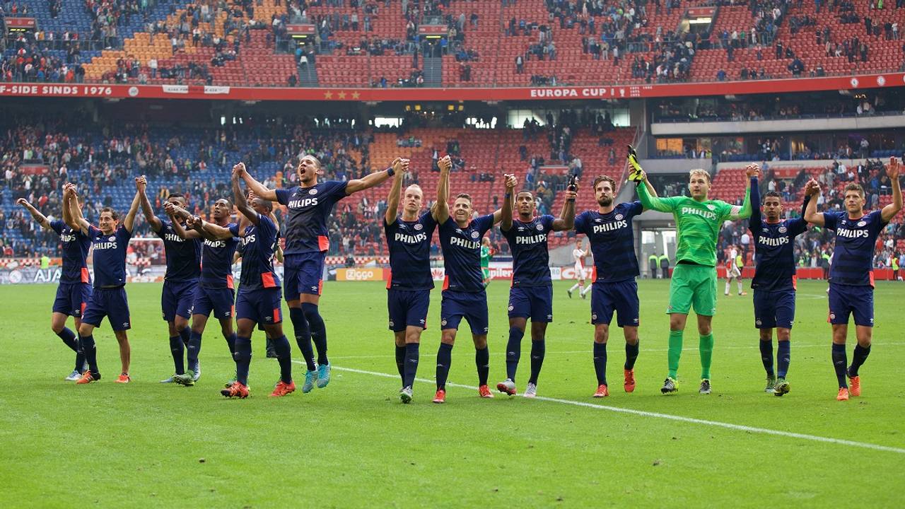 4 oktober 2015: de laatste keer dat PSV won bij Ajax (foto: Orange Pictures). 