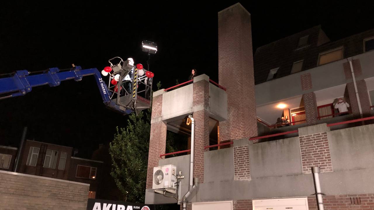 Richard haalt zijn Patricia op met een hoogwerker