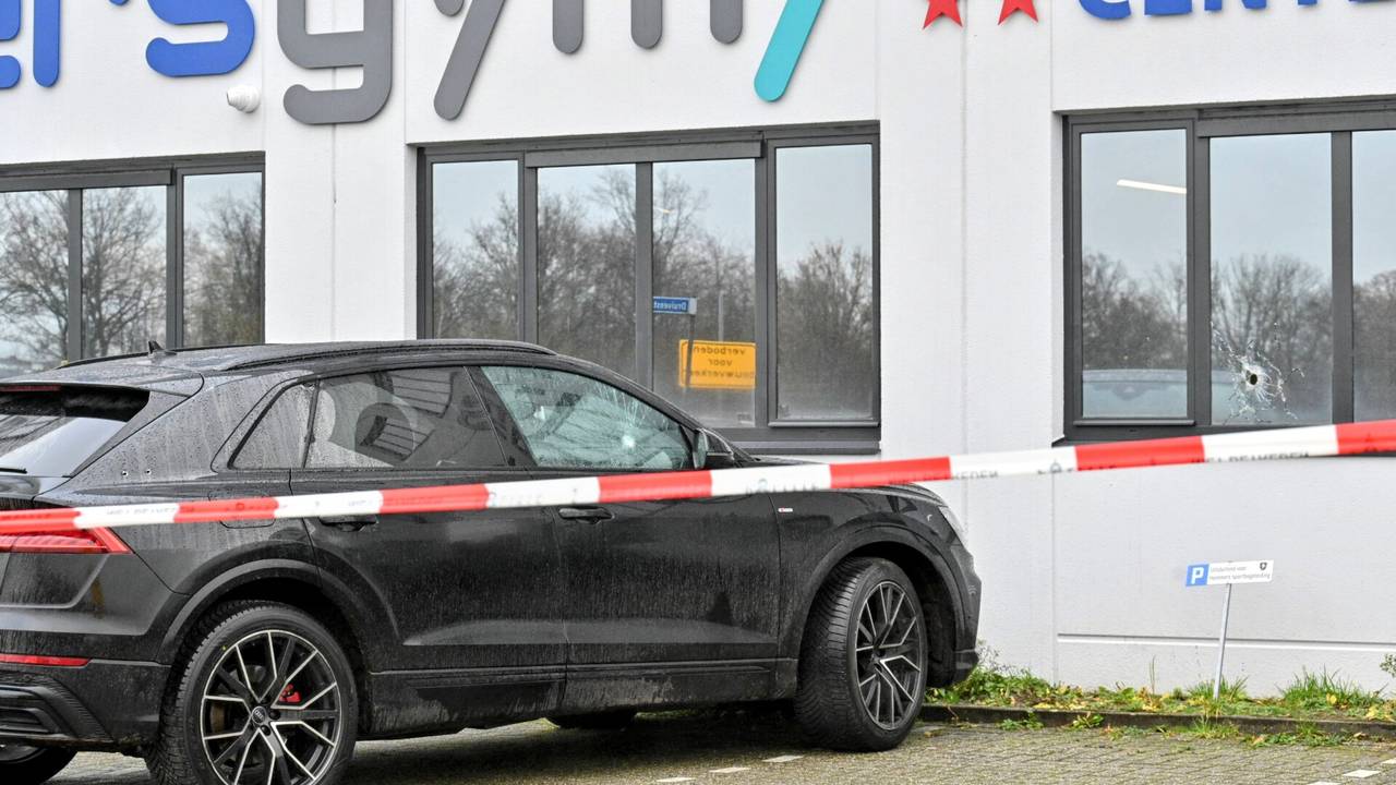 De auto waarop werd geschoten (foto: Tom van der Put/SQ Vision).