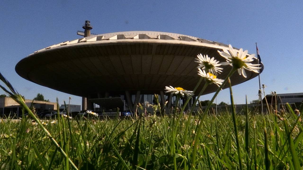 Het Evoluon (foto: Dirk Verhoeven).