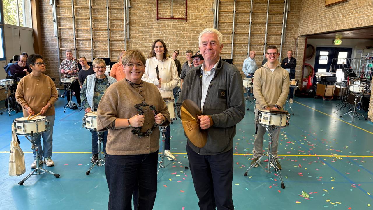 Genomineerden Angel en Joseph  met de leden van drumband Maurits (foto: Imke van de Laar).