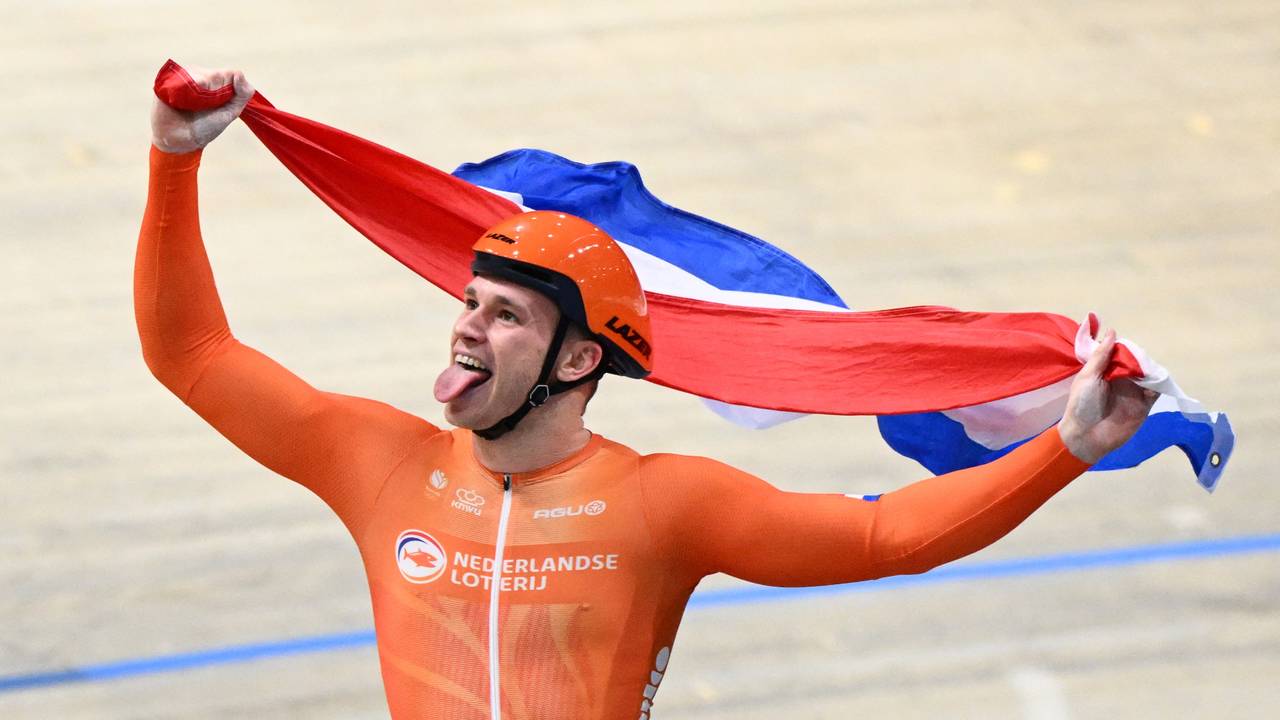 Harrie Lavreysen nadat hij opnieuw goud heeft gepakt (foto: ANP).