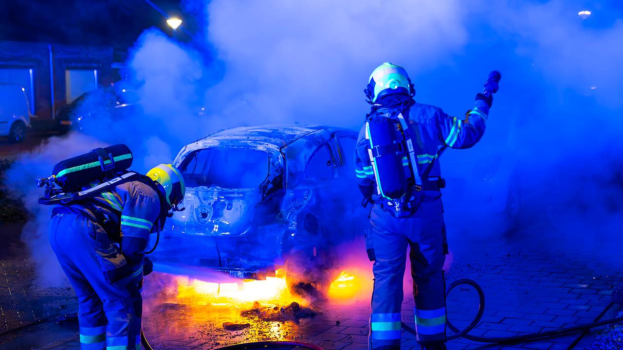 Van de auto bleef weinig over (foto: Gabor Heeres/SQ Vision).