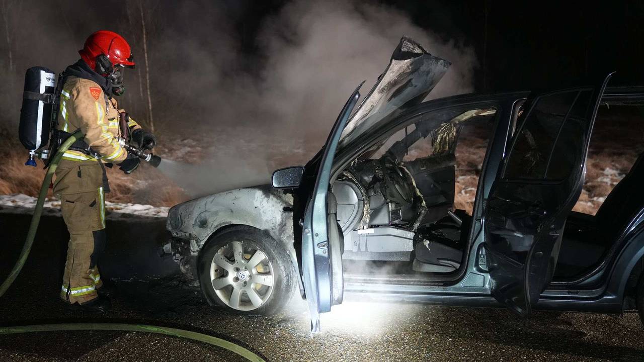 Auto vat vlam (foto: SQ Vision).