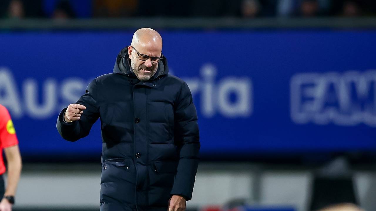 Peter Bosz baalt in Heerenveen (foto: OrangePictures).