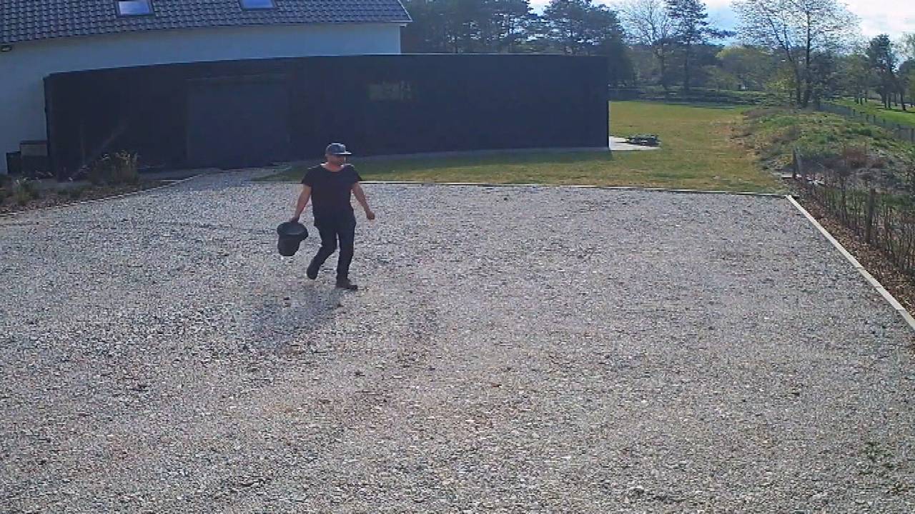De politie zoekt deze man