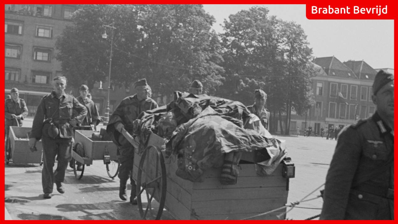 Vertrekkende Duitsers | Foto: Tom Bouman / NIMH