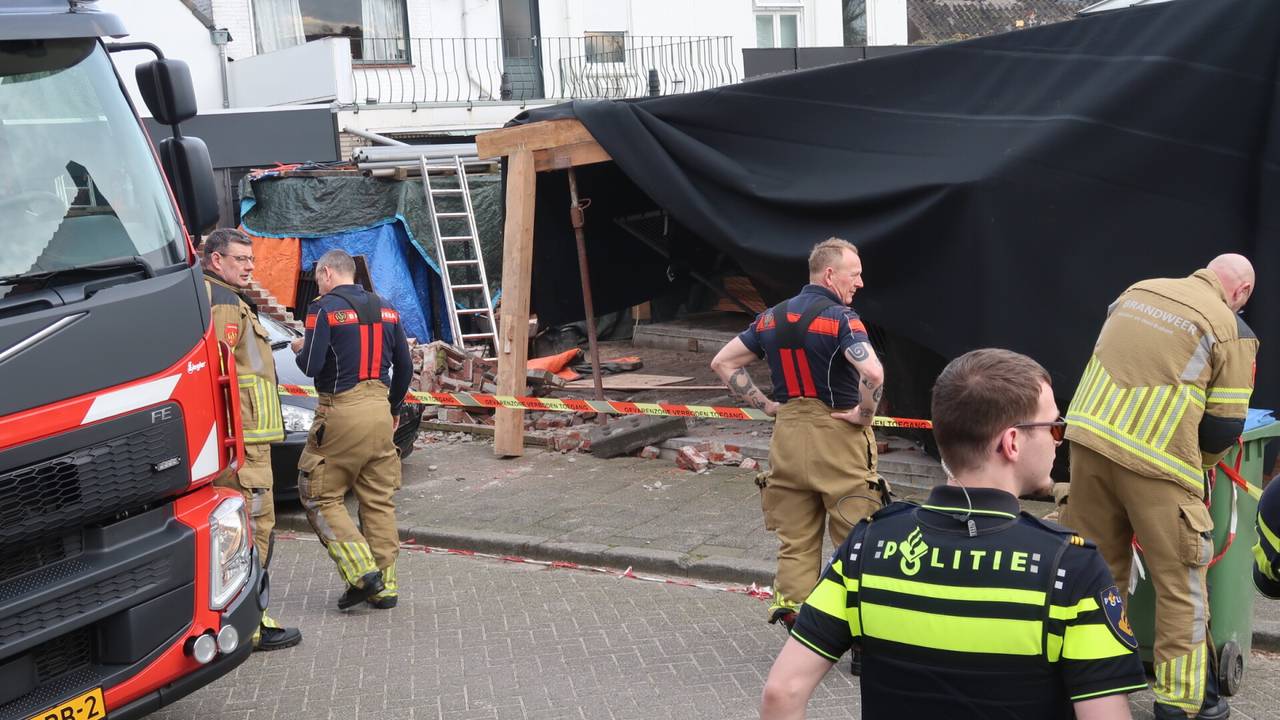 Ook de politie was erbij (foto: Perry Roovers/SQ Vision).