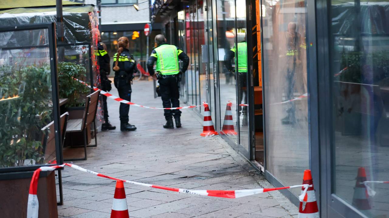 Explosie bij een restaurant in Eindhoven (foto: Arno van der Linden/SQ Vision).