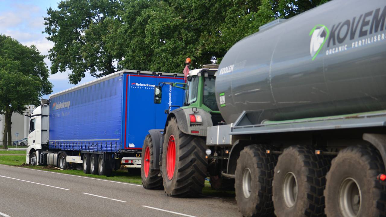 Onder anderen een loonwerker bracht uitkomst (foto: Walter van Bussel/SQ Vision).