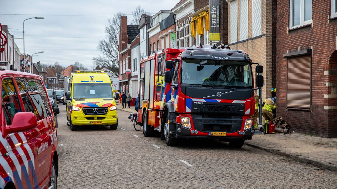 Het slachtoffer is in een ambulance naar een ziekenhuis gebracht (foto: Christian Traets/SQ Vision).