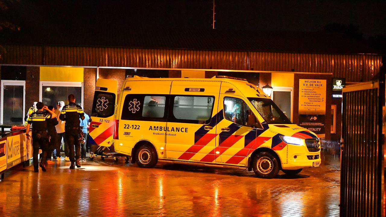 Ambulance en politie werden ingeschakeld na de melding van een vermeende aanrijding (foto: Rico Vogels/SQ Vision).