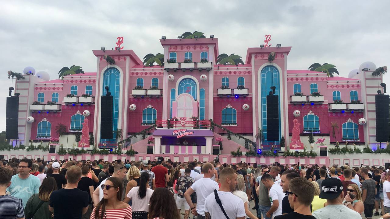 Decibel trok zaterdag 50.000 bezoekers (foto: Youssef Zerrouk).