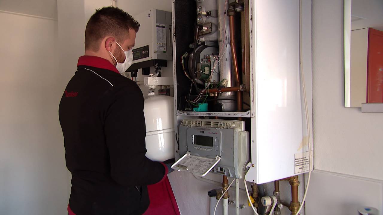 CV-monteurs zijn helden bij winterweer