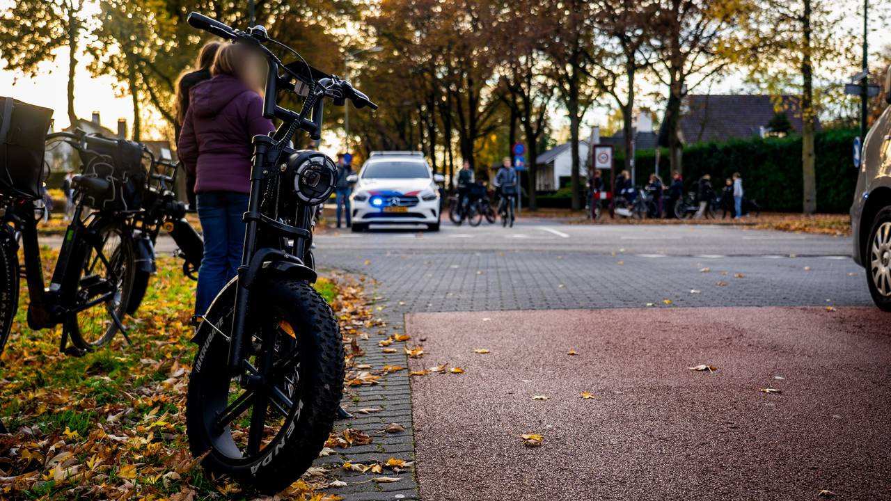 Fatbiker gewond bij ongeluk in Oss (foto: Lucas Lammers / Persbureau Heitink).