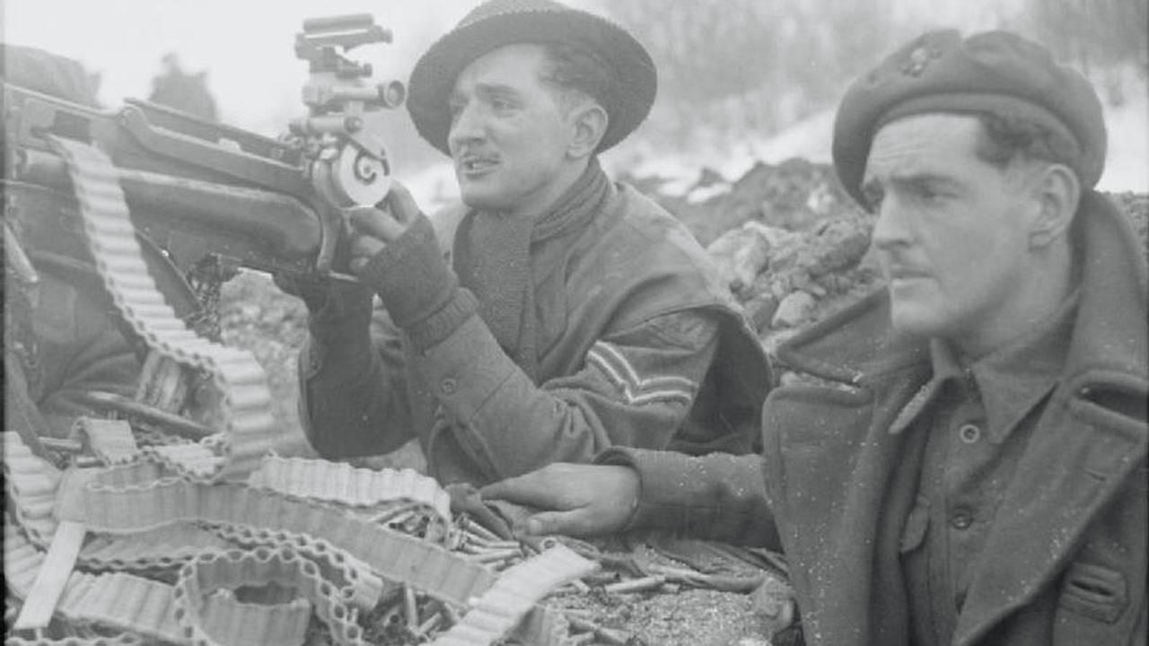 Britse eenheden houden de vijand in de gaten (foto: archief)