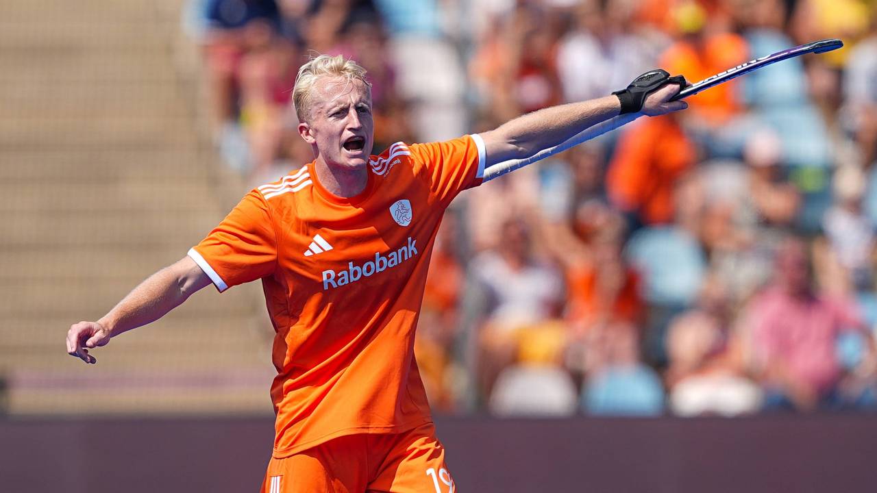 Tjep Hoedemakers doet met Nederland mee aan het EK hockey (foto: ANP/IMAGO/Maximilian Koch).