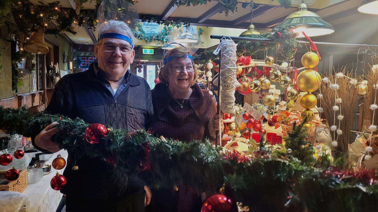 Na 140 jaar sluit café 't Oventje, de complete inboedel gaat onder de hamer