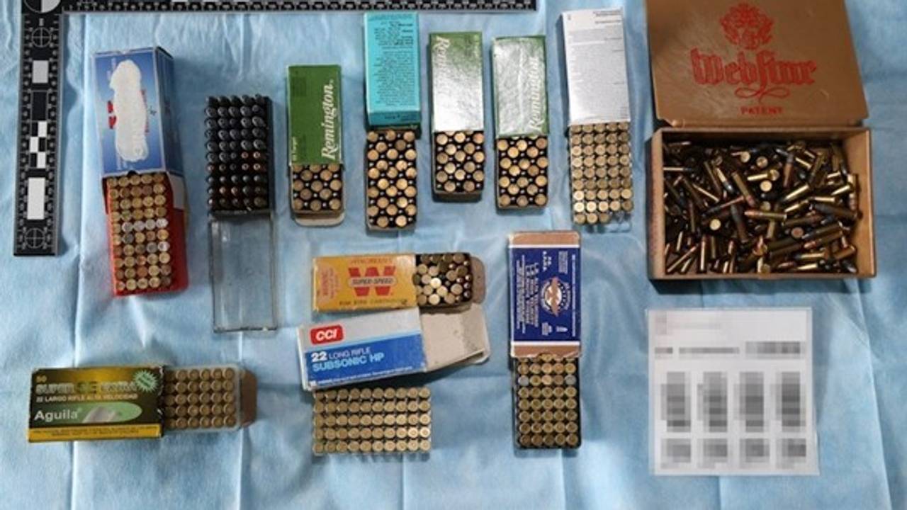 Een deel van de gevonden munitie (foto: politie.nl).