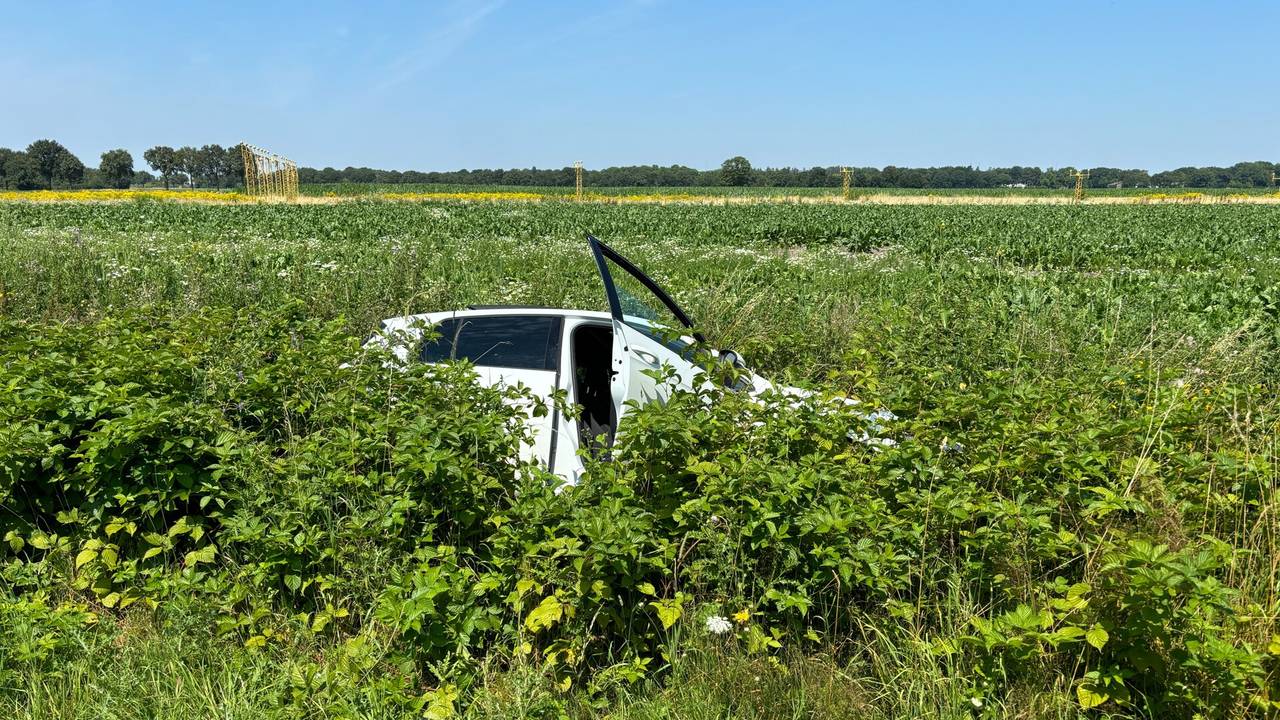 Het ging mis op de rondweg bij Volkel (foto: Marco van den Broek/SQ Vision).