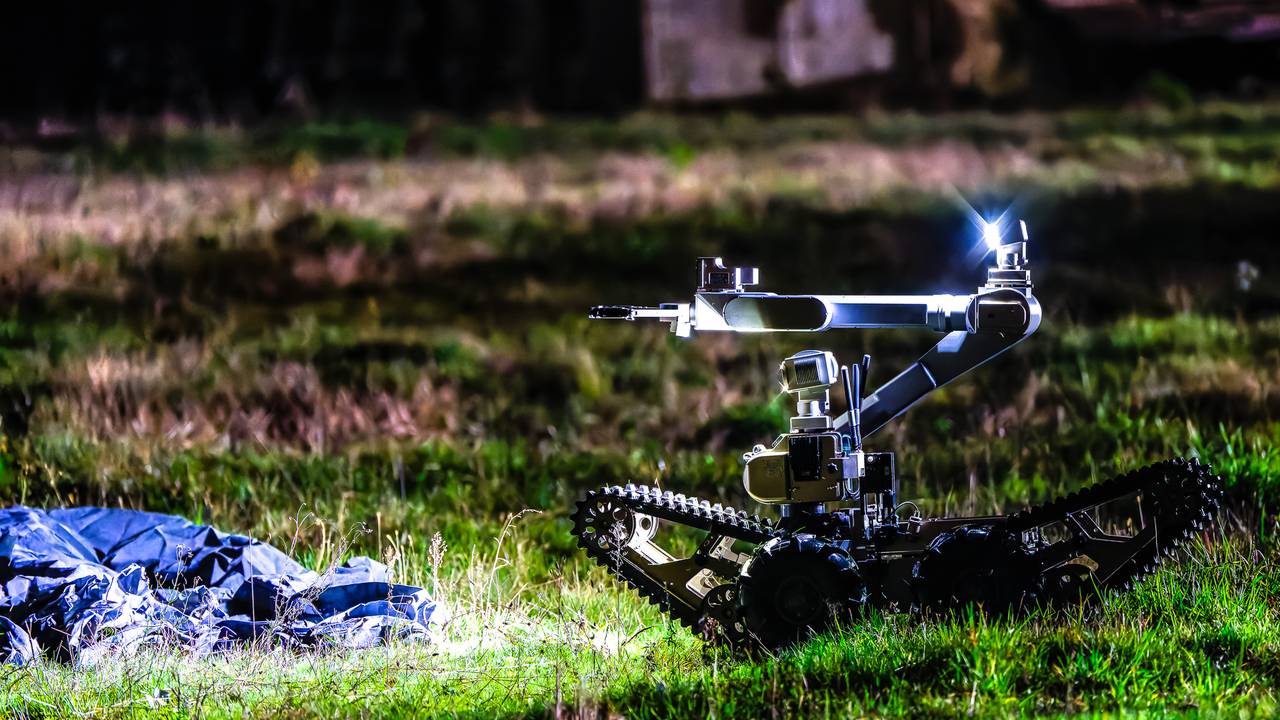 Het apparaatje dat door een bomexpert werd meegebracht (foto: Jack Brekelmans/SQ Vision).