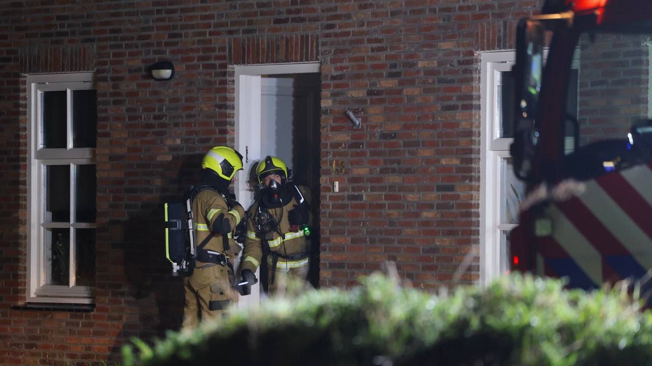 Wat er precies in brand stond in het huis aan de Brede Heide in Boxtel is niet bekendgemaakt. (foto: Sander van Gils/SQ Vision).