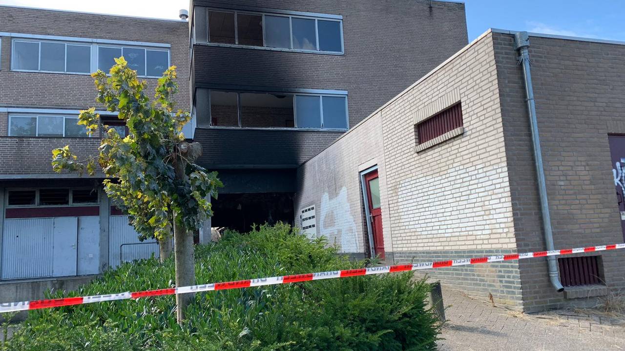 De brandschade is overdag goed zichtbaar (foto: Eva de Schipper).