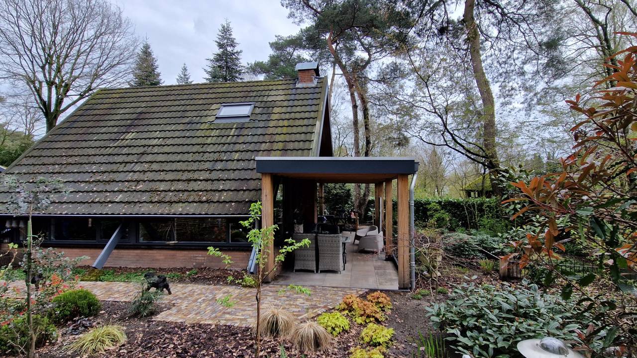 Het vakantiehuisje van Ruud en Tiny van Laarhoven (foto: Noël van Hooft).