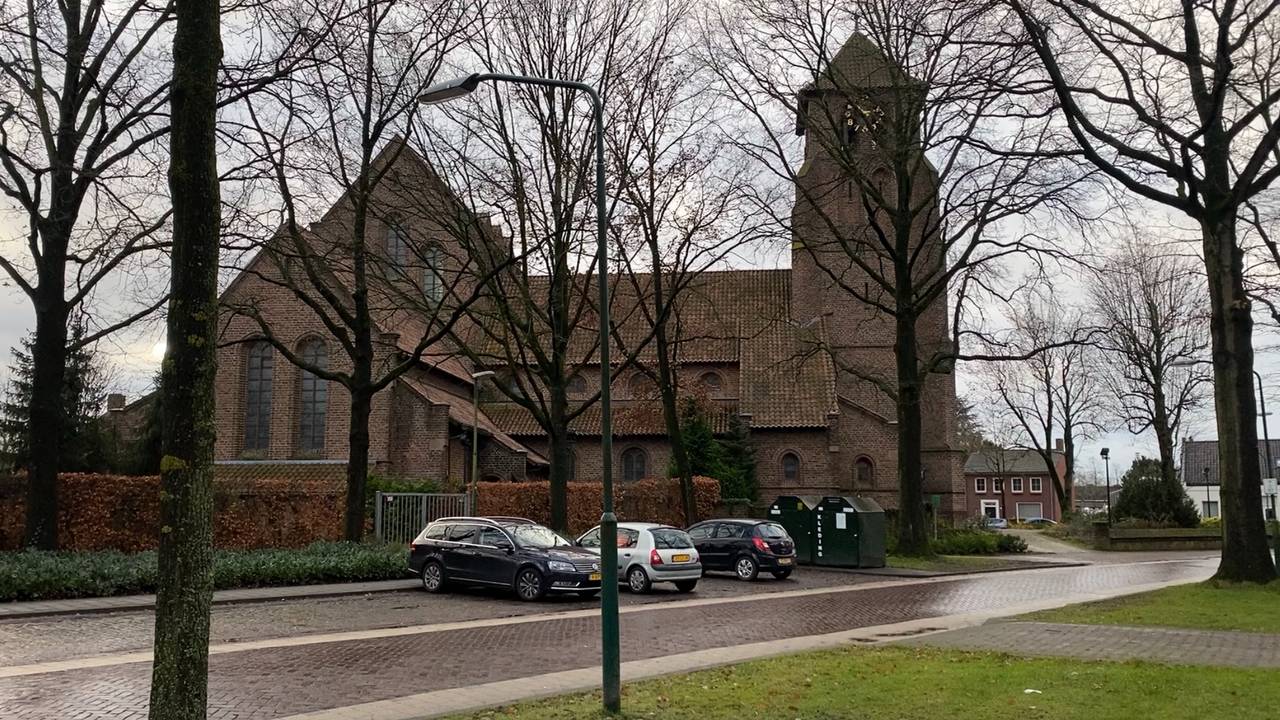 Waar de auto's staan, moet de automaat komen.