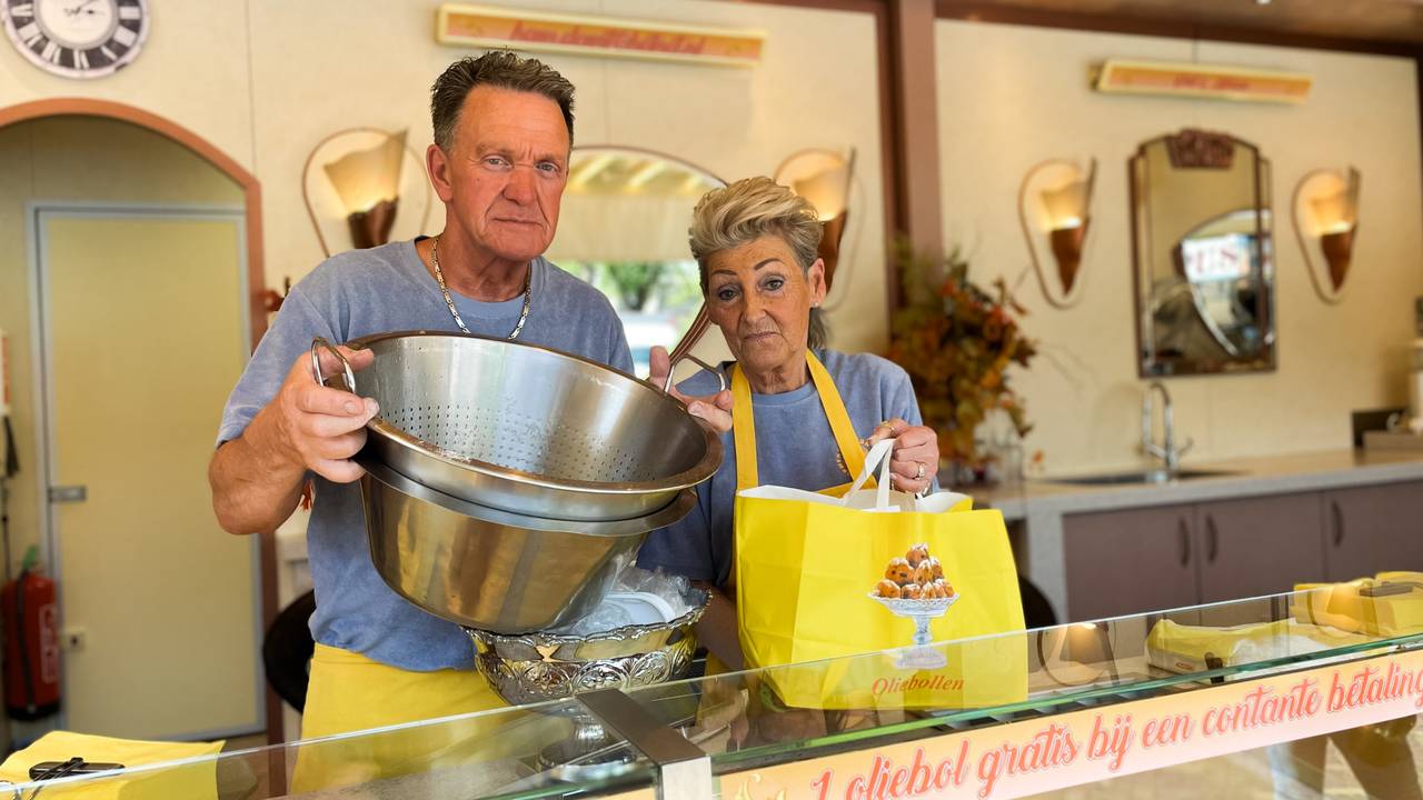 Piet en Henny staan met een dubbel gevoel in hun kraam deze zomer (foto: Rochelle Moes).
