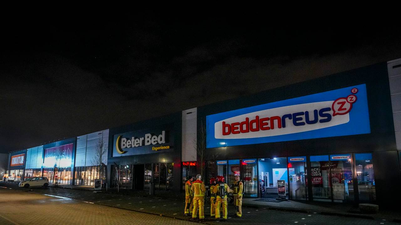 Ook andere panden werden getroffen (foto: SQ Vision).