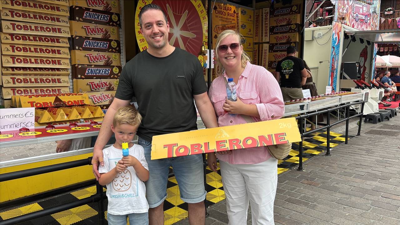 Gelukkig houdt het gezin van chocolade, want ze hebben voorlopig genoeg (foto: Omroep Brabant).
