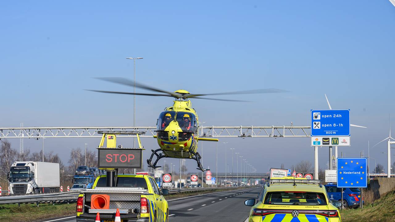 Er landde ook een traumahelikopter (foto: Christian Traets/SQ Vision).