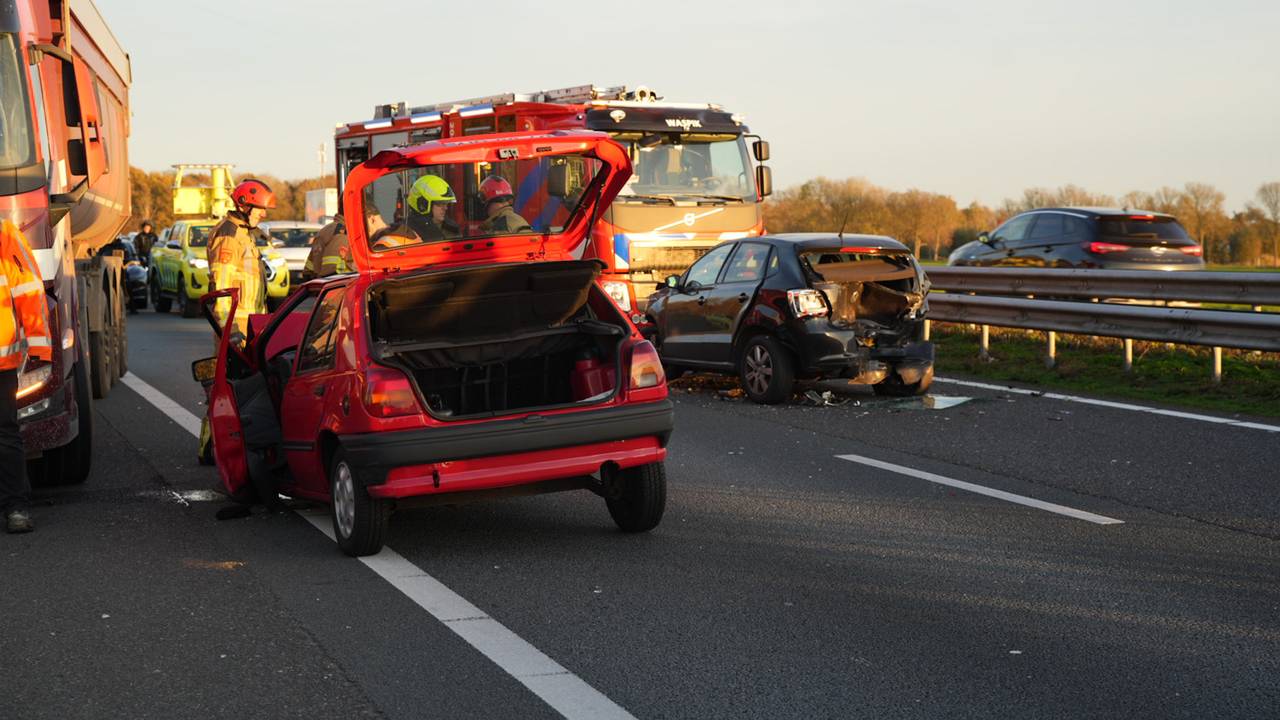Dagje Efteling eindigt met botsing op A59: familie komt met de schrik vrij.